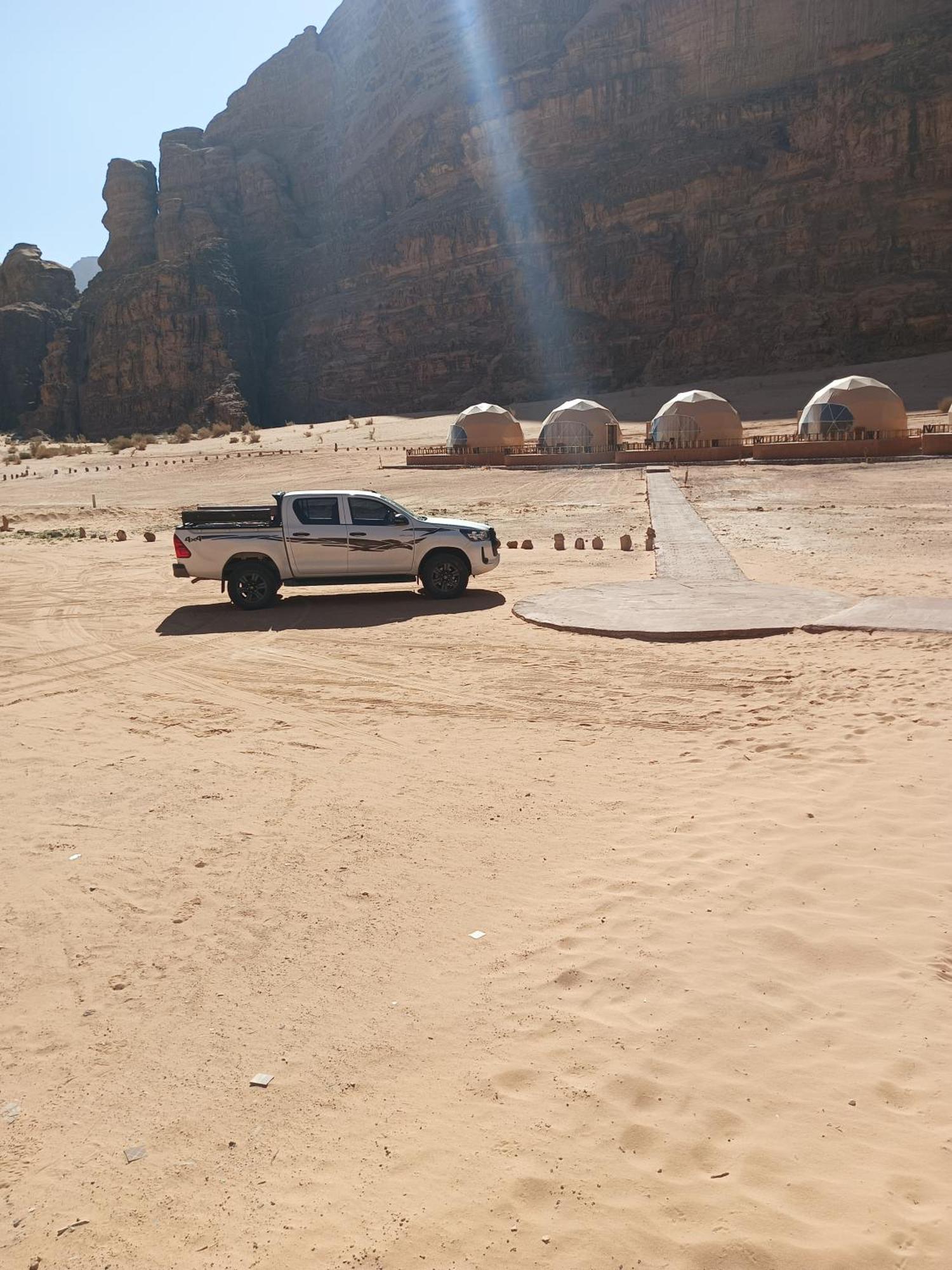 Sunrise Luxury Camp Hotel Wadi Rum Exterior photo