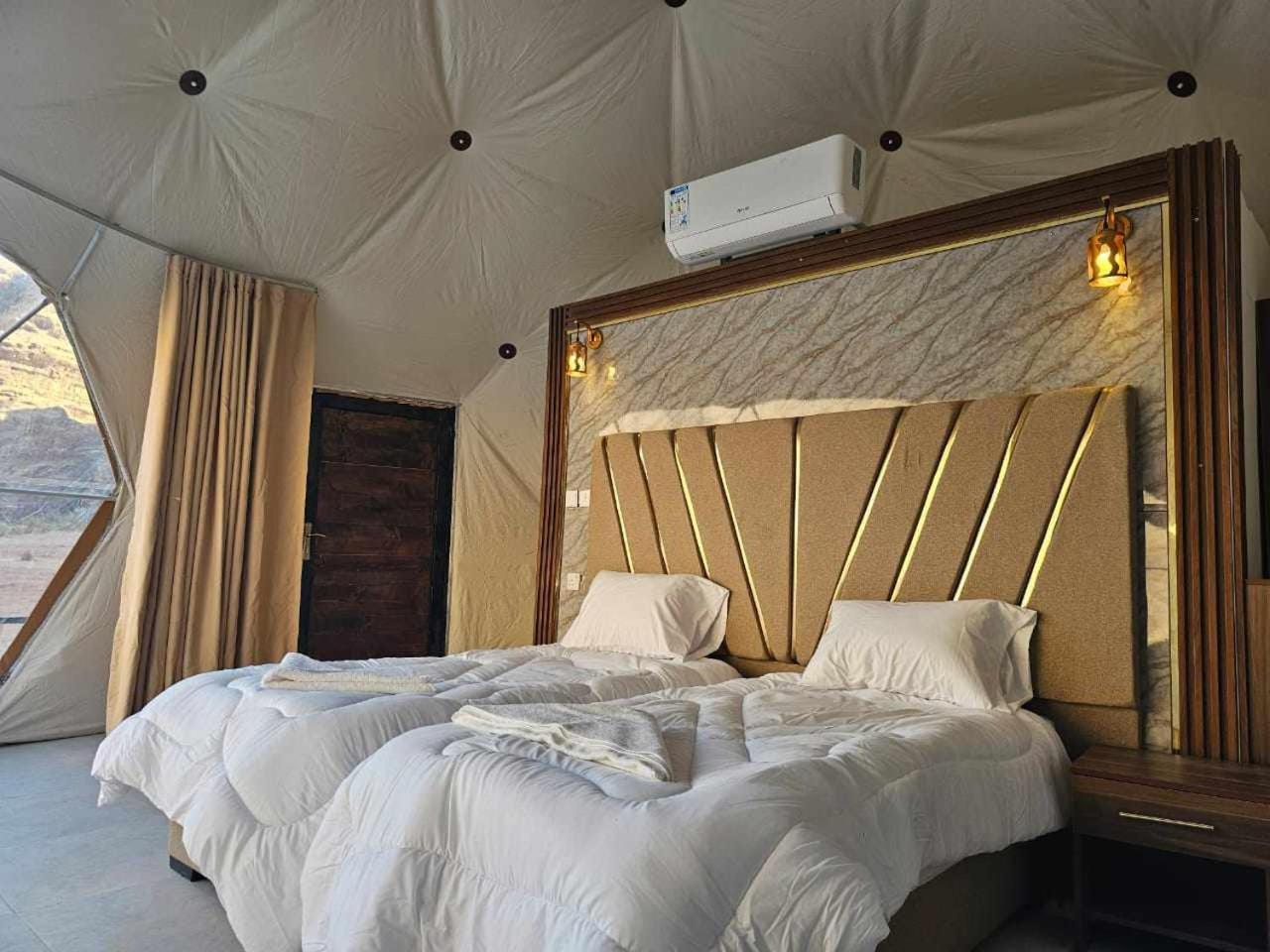 Sunrise Luxury Camp Hotel Wadi Rum Exterior photo