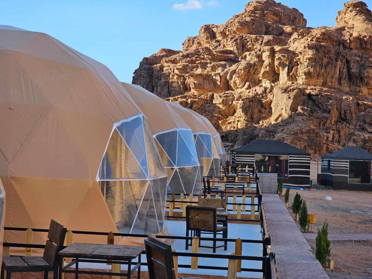 Sunrise Luxury Camp Hotel Wadi Rum Exterior photo